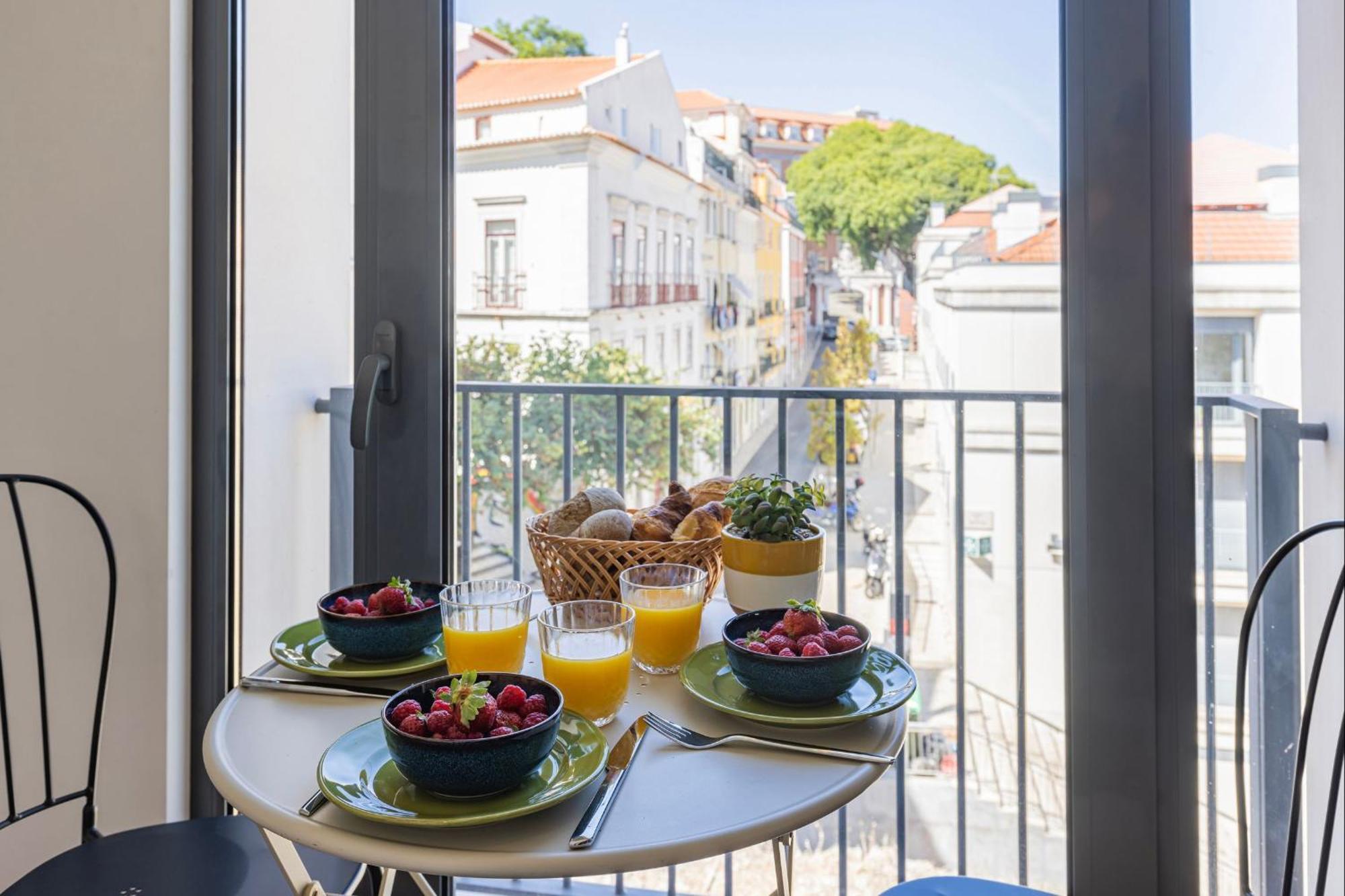 Lovelystay - Breathtaking Panorama - Luxurious Penthouse! ลิสบอน ภายนอก รูปภาพ